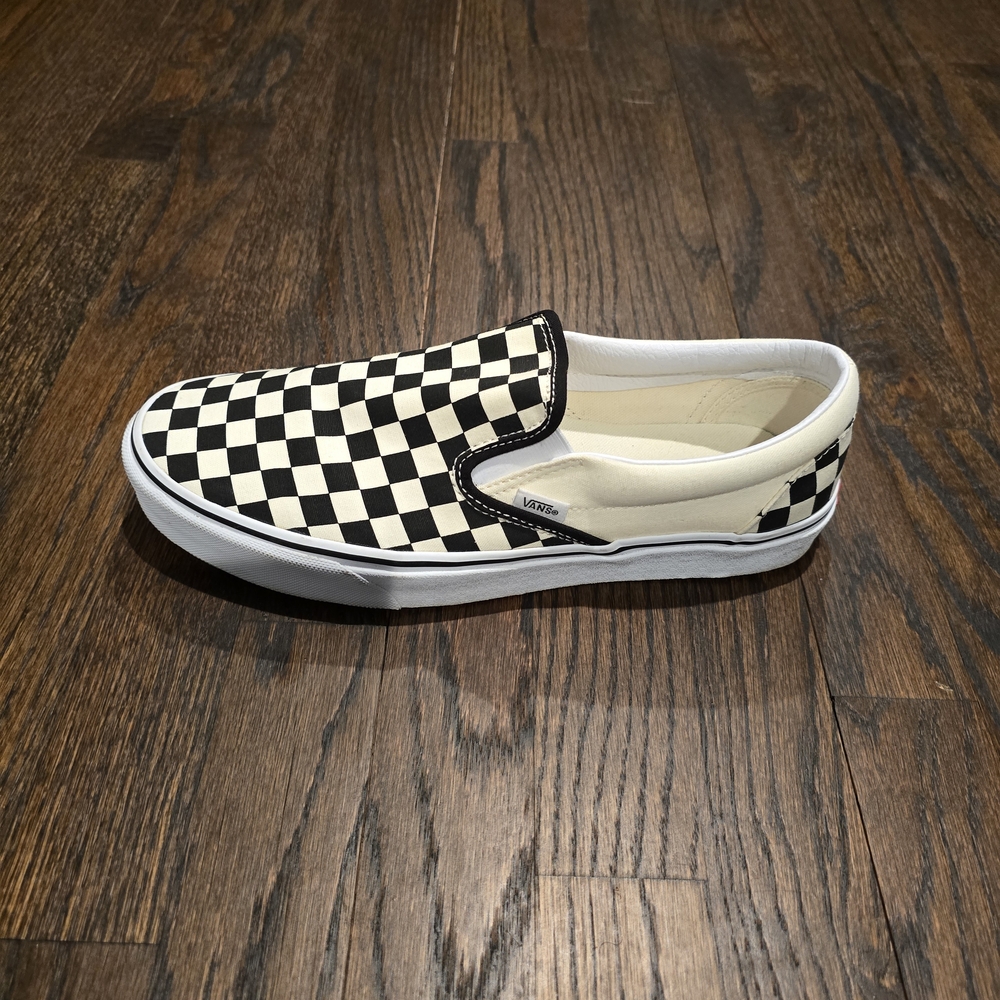 Vans Black and White Checkered Kids Sneakers - Picture 2 of 12